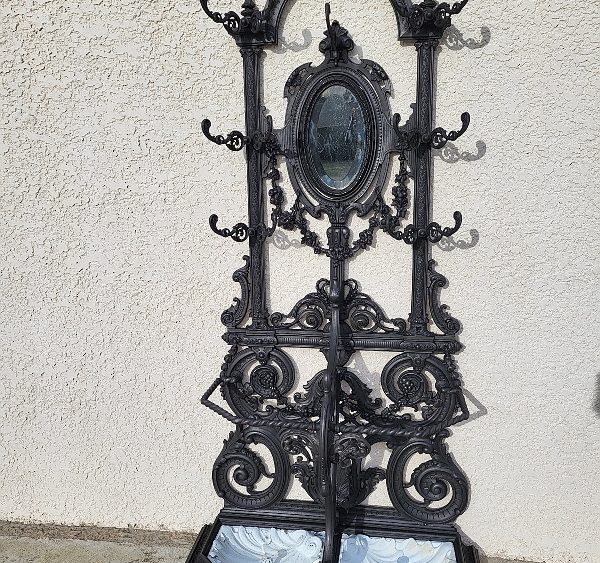 Porte-manteau mural sculpté antique à suspendre au mur